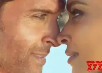 Hrithik Roshan Unveils Ishq Jaisa Kuch Song
