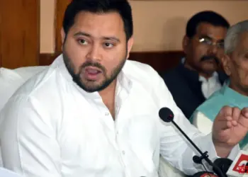 Lalu Prasad only invited Giriraj Singh to ‘jhatka’ mutton party on flight: Tejashwi