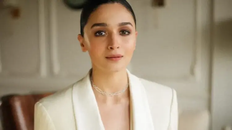 Alia Bhatt jokes when she was born she came out on ‘lights, camera, action’