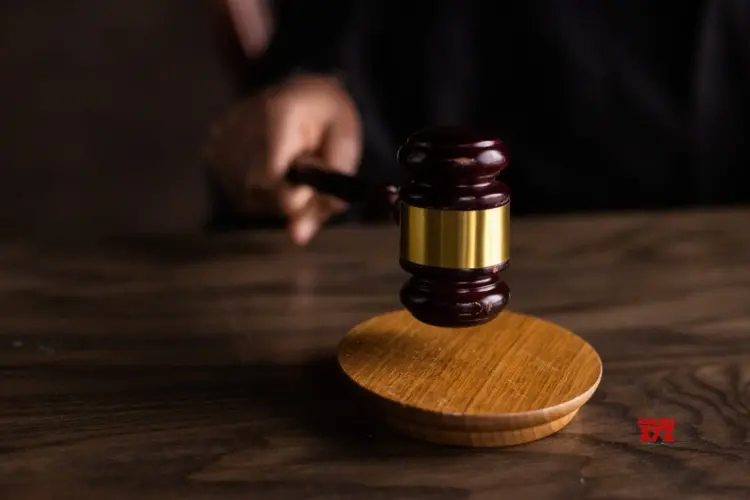 UP woman kills neighbour to elope with lover; sentenced to life imprisonment