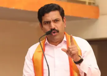 BJP slams K’taka govt’s move to utilise 10% of temples’ revenue