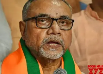 LS polls: BJP candidate in Bengal seeks blessings from CPI-M veteran