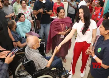 Preity Zinta interacts with patients at Chandigarh Spinal Rehab