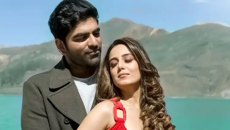 Shaurya Mehta’s music video ‘Dil Ye Dilbarro’ has shades of SRK’s ‘Gerua’