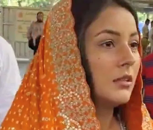 Shehnaaz Gill Seeks Blessings at Siddhivinayak Temple For Her New Song “Dhup Lagdi”
