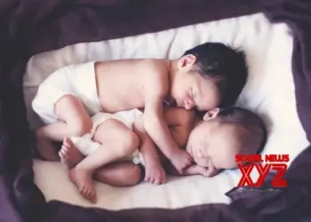 Twins born prematurely at 24 weeks brave hernia, heart defect to survive