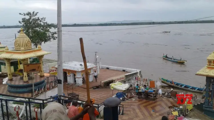 Godavari crosses first danger mark at Telangana’s Bhadrachalam