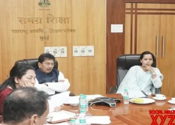 Badlapur case fallout: Maha minister suspends Thane, Mumbai DEOs