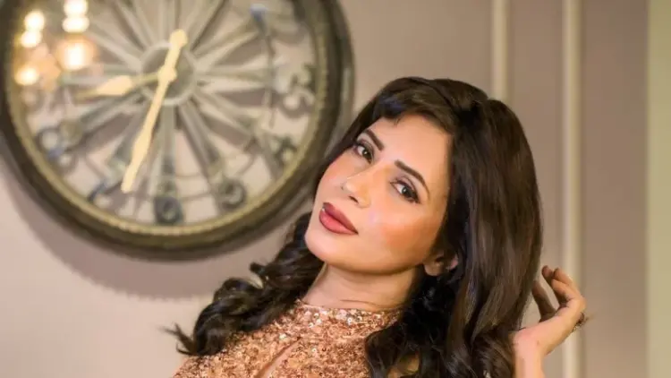 Rozlyn Khan opens up on side effects of cancer treatment, says celebs must share experience