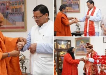 Saints tie ‘Raksha Sutra’ to Uttarakhand CM Dhami on ‘Raksha Bandhan’