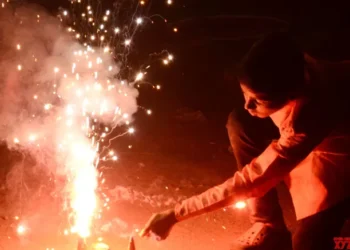 Admin imposes ban on sale & burning of firecrackers in Gurugram
