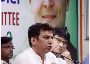 Delhi Congress slams AAP govt for toxic air after Diwali