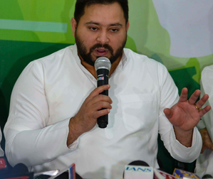 Tejashwi writes to Nitish, flags irregularities in BPSC exam