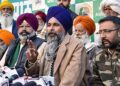 How do 101 farmers on foot pose threat to national peace, asks Pandher