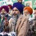 How do 101 farmers on foot pose threat to national peace, asks Pandher