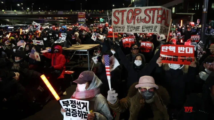 South Korea: Investigators halt execution of warrant to detain impeached Prez Yoon after standoff at presidential residence