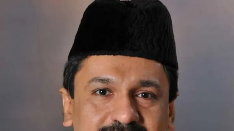 Shashi Tharoor gets support from IUML amid controversy