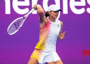 Qatar Open: Swiatek wins, Jabeur cruises and Svitolina outlasts Vondrousova in Doha