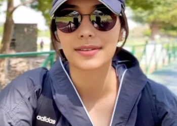 Manushi Chhillar flaunts her controversial ‘outfit of the day’