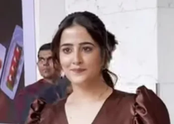 Nupur Sanon shines at the LFW for Magnum in a Label-Nobo design