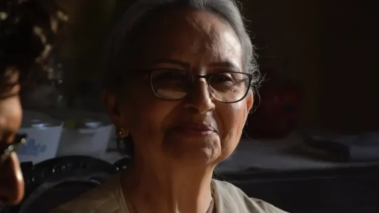 Soha Ali Khan celebrates Amma Sharmila Tagore in ‘Puratawn’