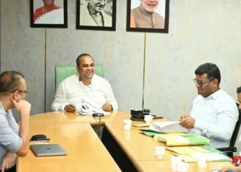 Summer plan: ‘Jal Doots’ to provide drinking water to commuters at Delhi bus stops