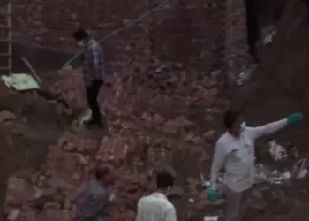 3 dead after building collapses in Delhi’s Paharganj, rescue ops underway