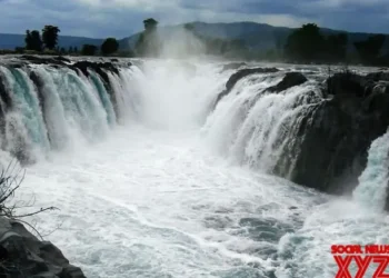 TN: Hogenakkal water flow rises by 1000 cusecs after heavy rainfalls