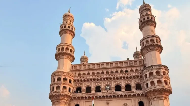 Miss World contestants mesmerised by iconic Charminar