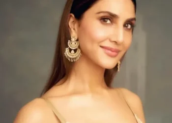 Vaani Kapoor salutes the Indian Forces for defending the nation with resolve & integrity
