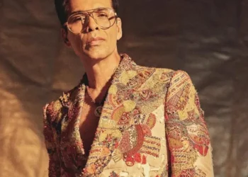 Here are some of Karan Johar’s top parenting moments this Father’s Day