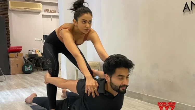 Rakul Preet Singh says ‘Yoga reminds us to be present’ this World Yoga Day