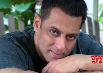 Salman Khan wishes ‘Eid Mubarak’ with a dapper pic