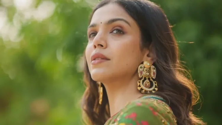 Shriya Pilgaonkar talks about receiving guidance from her actor parents Sachin & Supriya