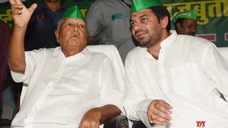 Tej Pratap Yadav gets support from Akhilesh Yadav after expulsion from RJD