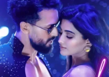 Amitabh Bachchan Unveils Bepanaahh Music Video Featuring Tiger Shroff & Nimrit Kaur Ahluwalia