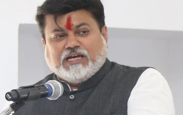 Implementation of rule of acquiring one-third of mill land for workers’ homes underway: Maha Minister