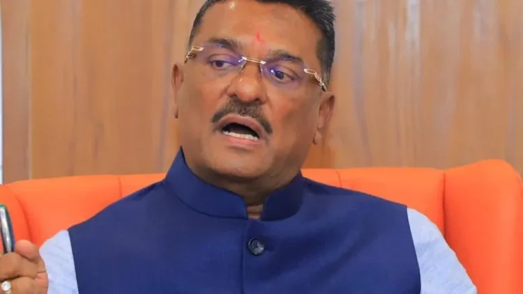 Maha govt to launch air ambulance services, says Minister
