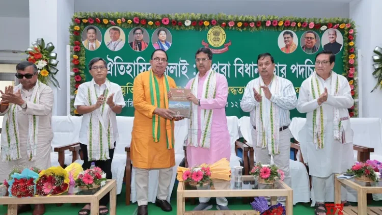 Oppn, treasury bench work in symbiosis for healthy democracy: Tripura CM