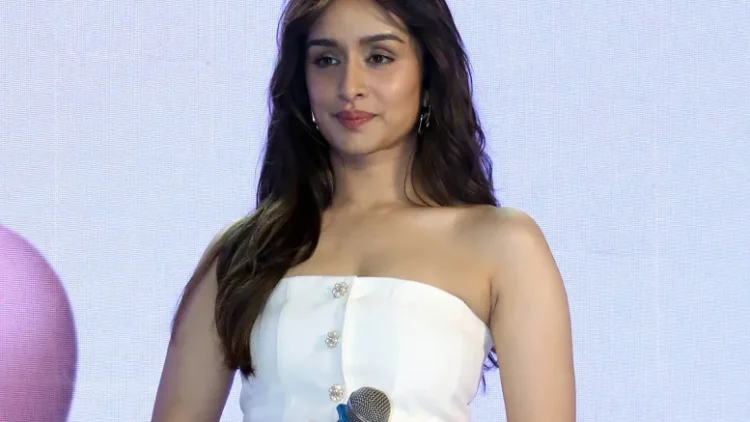 Shraddha Kapoor makes her LinkedIn debut after her account was flagged as ‘Fake’