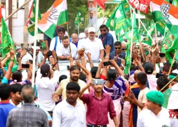 Bihar: Voter Adhikar Yatra draws massive crowd in Bhagalpur; Rahul Gandhi attacks EC over vote theft