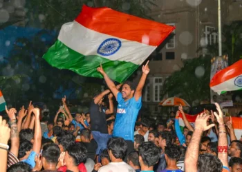 India erupts in celebrations as Men-in-Blue clinch Asia Cup 2025