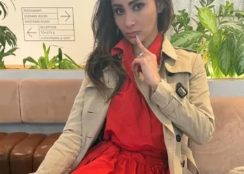 Mouni Roy drops a cute childhood pic dressed as a Bengali bride on her birthday