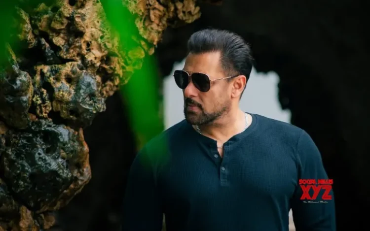 Salman Khan accompanies parents-to-be Arbaaz & Sshura during the baby shower