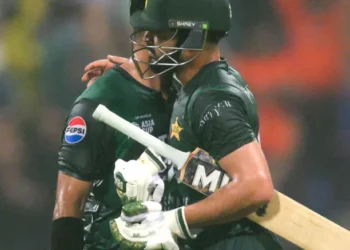 Asia Cup: Talat-Nawaz stand; Shaheen’s three-fer help Pakistan beat Sri Lanka by five wickets