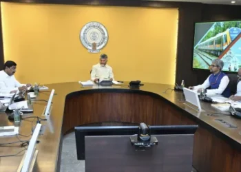 Chandrababu Naidu for developing Vijayawada, Vizag railway stations as iconic structures