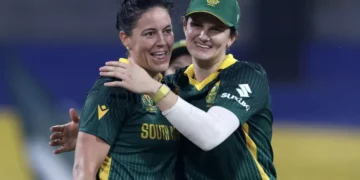 Women’s World Cup: Kapp’s all-round brilliance, Wolvaardt’s class help South Africa eliminate Pakistan