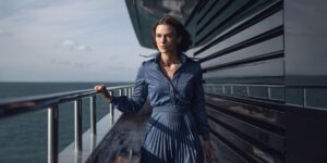 Does Laura Get the Truth Out? What Happens to Carrie?