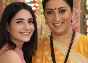 ‘Kyunki Saas Bhi Kabhi Bahu Thi’s Shagun Sharma shares BTS pics with Smriti Irani, says “We do get along ”