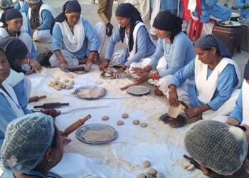 Haryana: 78th Nirankari Sant Samagam in Samalkha draws devotees from 25 countries; over 1 lakh volunteers serve langar